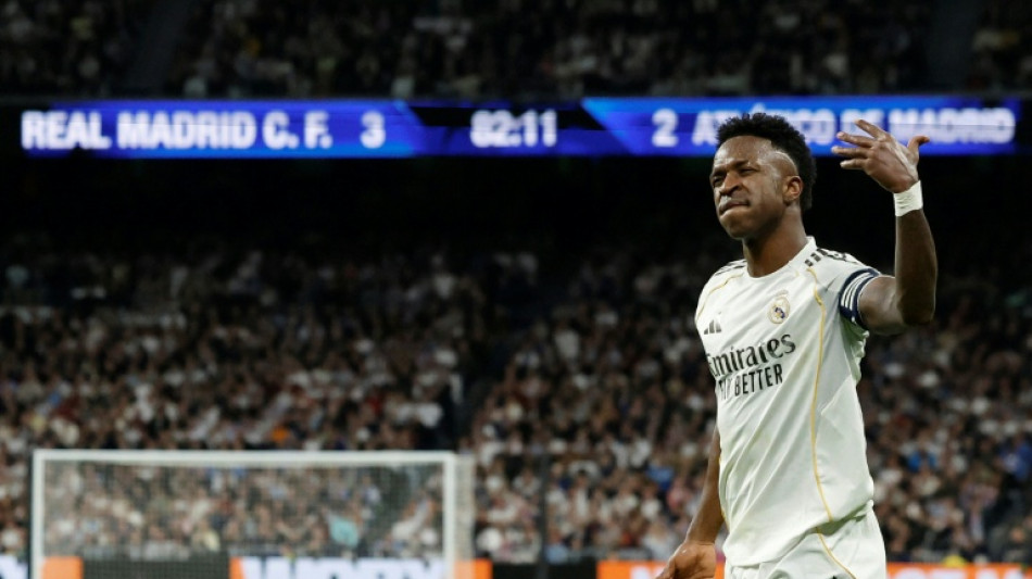 Espagne: le Real bat l'Atl&eacute;tico lors d'un derby fou et reste au contact du Bar&ccedil;a