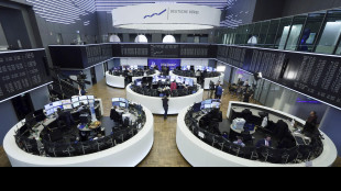 Borsa: l'Europa viaggia incerta con la lente sull'IA e sul Medioriente