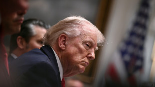 Trump anuncia que mandou reabrir o espa&ccedil;o a&eacute;reo da Venezuela