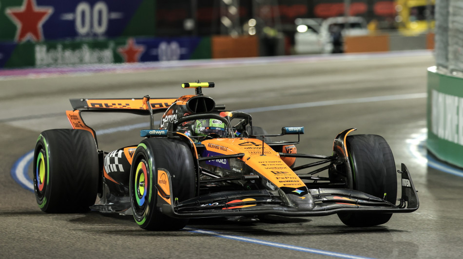 F1: Norris in pole a Las Vegas, Leclerc nono e Hamilton ultimo