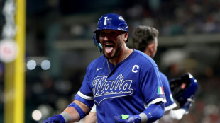 Italy, USA and Canada advance at World Baseball Classic
