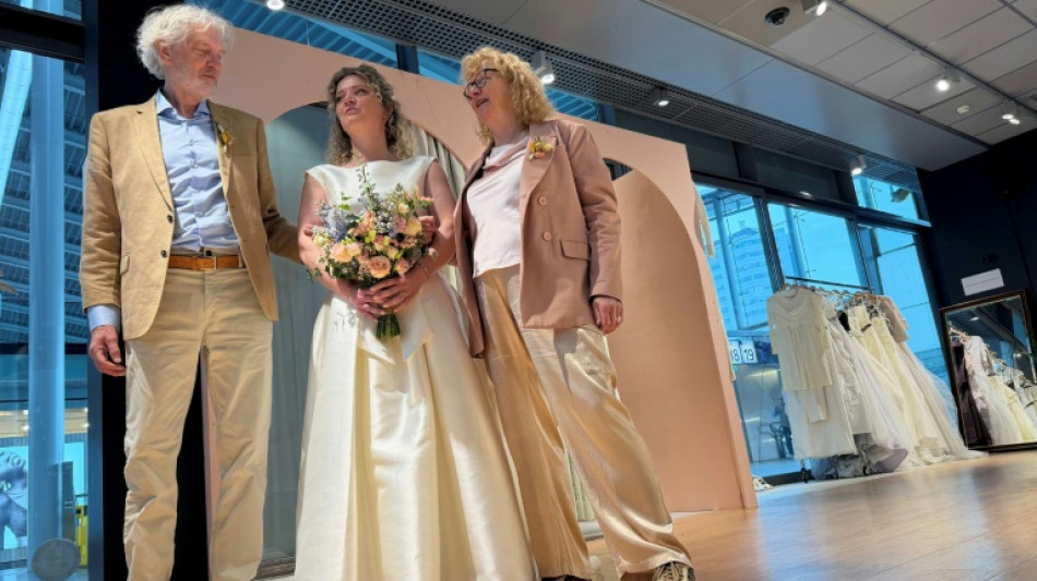 Aux Pays-Bas, une robe blanche d'occasion pour un mariage durable