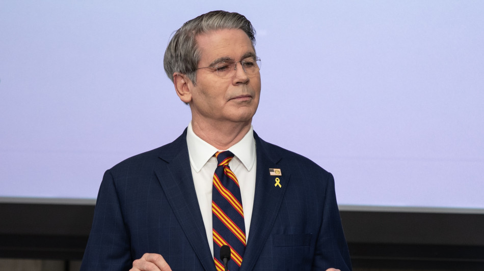 Bessent, daremo risposta coordinata a burocrati di Pechino