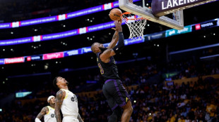 Les Lakers et les Pacers premiers qualifi&eacute;s pour les quarts du nouveau tournoi NBA