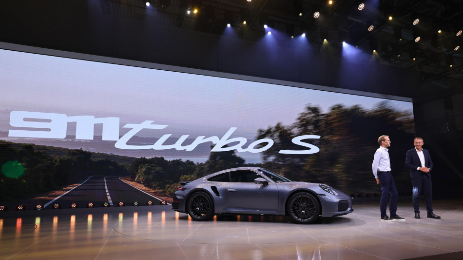 L'utile operativo di Porsche crolla a 410 milioni, ricavi -9,5%
