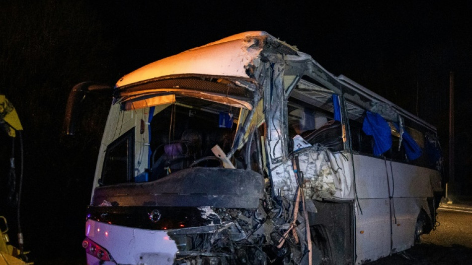 Francia investiga un accidente de autob&uacute;s con colombianos residentes en Espa&ntilde;a