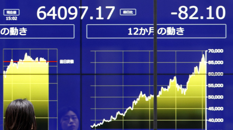 Borsa: Tokyo, apertura in calo (-0,53%)