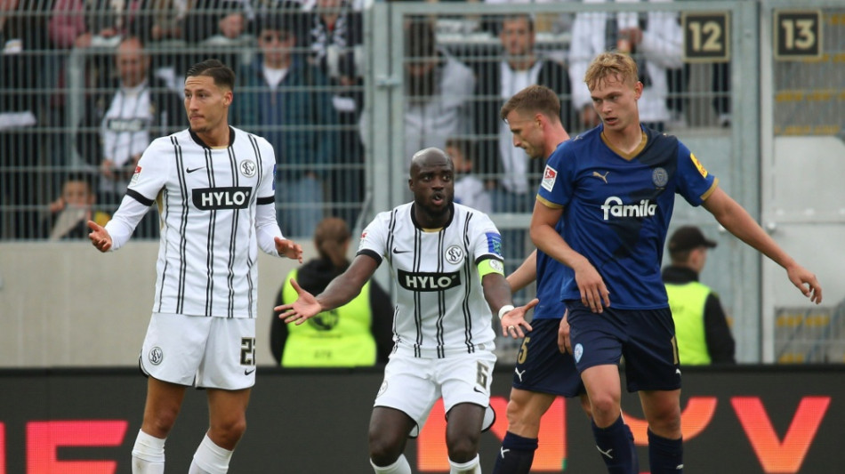 Elversberg bleibt oben: Stange trifft spät