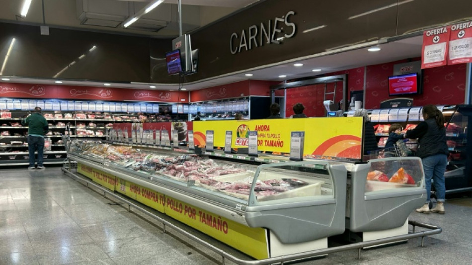La inflaci&oacute;n argentina se modera por primera vez en 11 meses