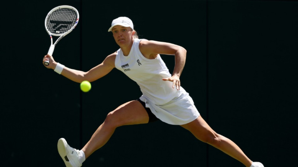 Swiatek sees off Pliskova to race into Wimbledon third round