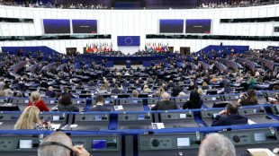 L'UE doit &eacute;liminer les entraves qui l'emp&ecirc;chent d'&ecirc;tre un "g&eacute;ant mondial", dit von der Leyen