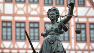 Frau aus Hessen wegen Unterst&uuml;tzung von Dschihadistengruppe verhaftet