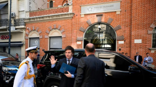 Presidente argentino Milei ir&aacute; a Israel e condena viol&ecirc;ncia 'atroz' do Hamas