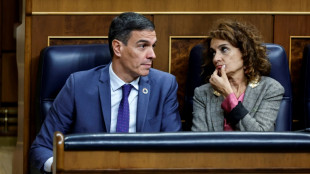 Los diputados espa&ntilde;oles adoptan un paquete fiscal clave para el Ejecutivo