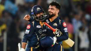 Gujarat win IPL opener in front of more than 100,000 fans