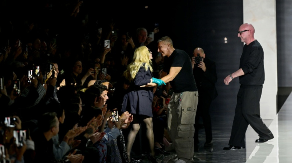 Mode: Madonna invit&eacute;e surprise au d&eacute;fil&eacute; femme D&G &agrave; Milan