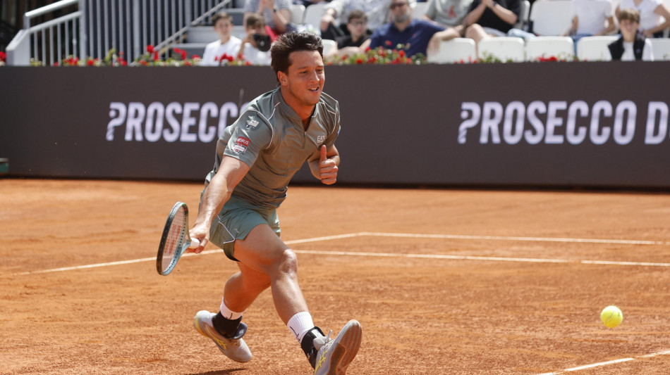 Internazionali: Darderi 'nel primo set non stavo bene, pubblico mi ha aiutato'