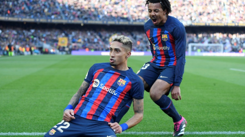 Barca beat Valencia, move nine points clear as Madrid stumble
