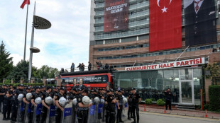 Turquie: la police prend d'assaut le si&egrave;ge de l'opposition