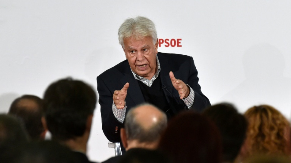 El hist&oacute;rico socialista espa&ntilde;ol Felipe Gonz&aacute;lez pide elecciones tras la imputaci&oacute;n de Zapatero