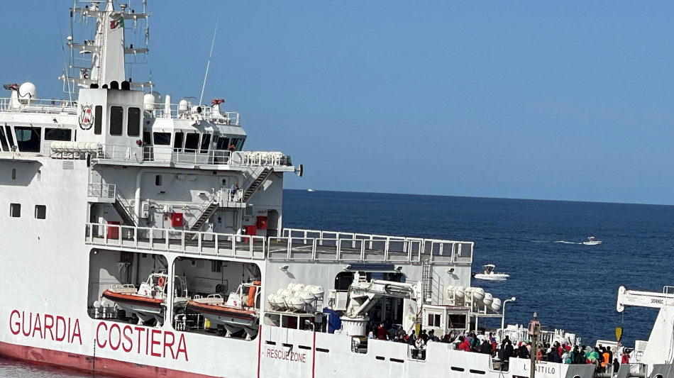 Barca capovolta, sette corpi recuperati in acque maltesi