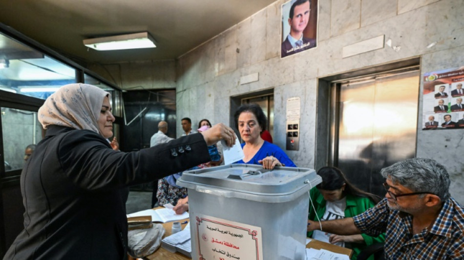 Syrie: les &eacute;lecteurs votent aux l&eacute;gislatives sans suspense
