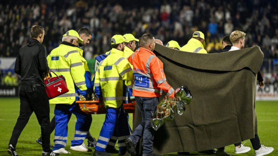 Pays-Bas: le gardien victime d'un malaise a pass&eacute; une "bonne nuit", rassure son club