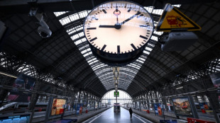 Lokf&uuml;hrer-Streik im Personenverkehr begonnen - Bahn: Notfahrplan l&auml;uft wie geplant an
