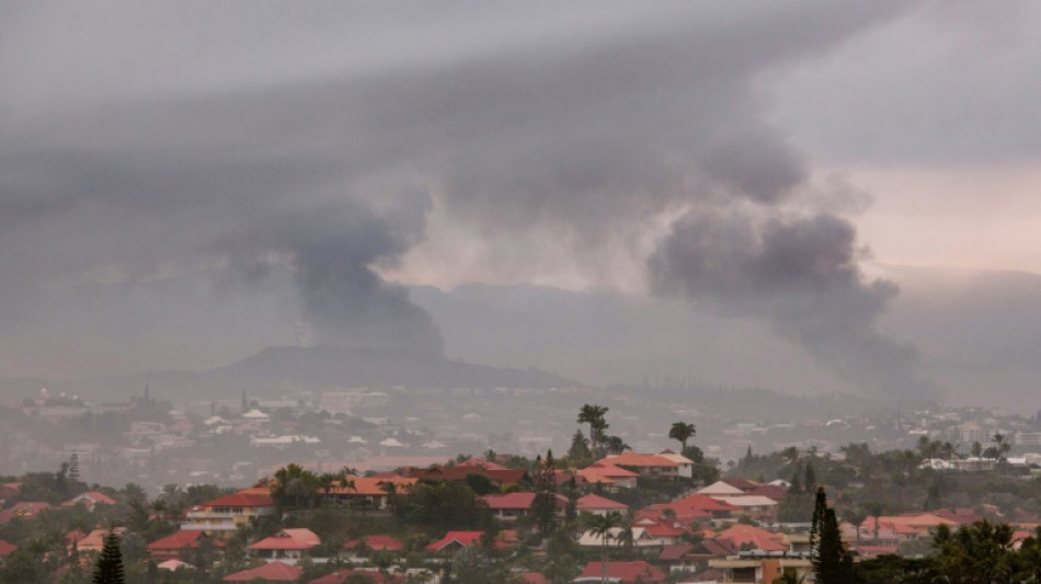 Emeutes en Nouvelle-Cal&eacute;donie: 4 morts, dont un gendarme et l'&eacute;tat d'urgence annonc&eacute;