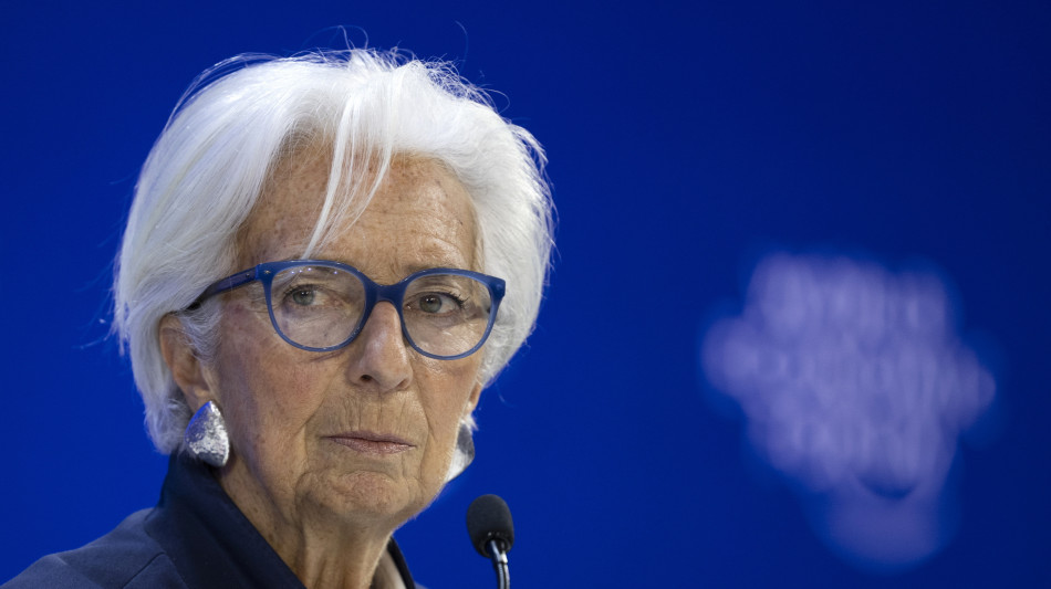 Lagarde, sul commercio internazionale pesano i dazi e l'euro forte