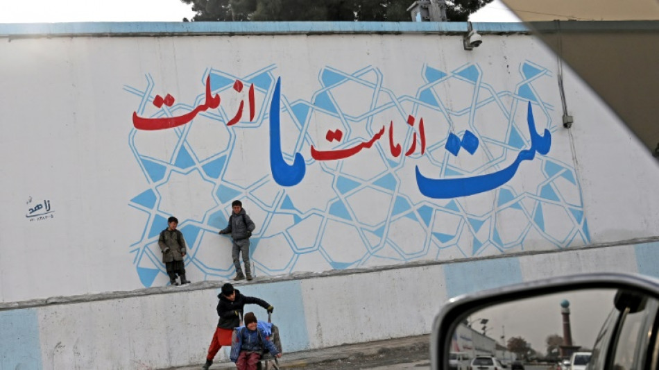 Los talibanes borran en Kabul todo lo que recuerda al antiguo r&eacute;gimen