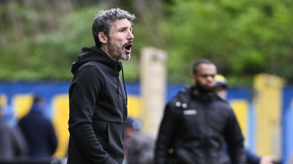 Van Bommel, cerca de suceder a Rudi Garcia como seleccionador de B&eacute;lgica