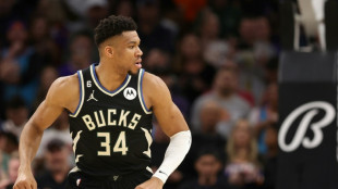 Antetokounmpo, Lopez to the fore as Bucks bounce back
