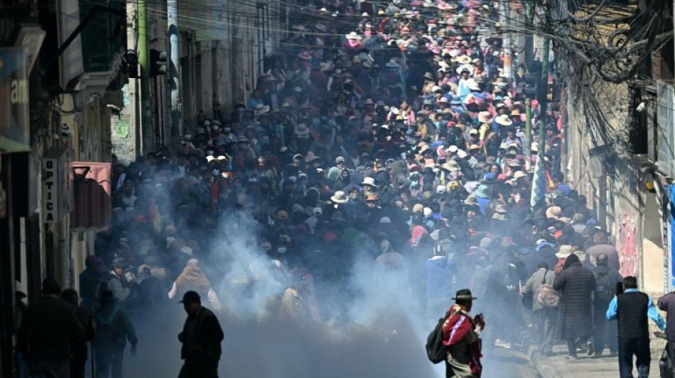 Fuertes choques en una protesta masiva contra el presidente de Bolivia