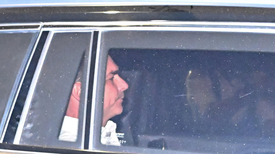 Brasile, Fl&aacute;vio Bolsonaro cambia versione e ammette fondo Usa