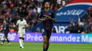 PSG vence Lens antes de estreia na Champions; irmão de Mbappé marca em vitória do Lille