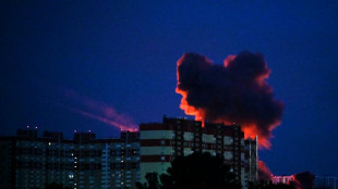 Ataque ruso a gran escala deja trece muertos y decenas de heridos en Ucrania