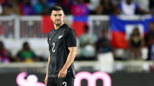 New Zealand's Payne joins Paraguayan powerhouse after Instagram fame