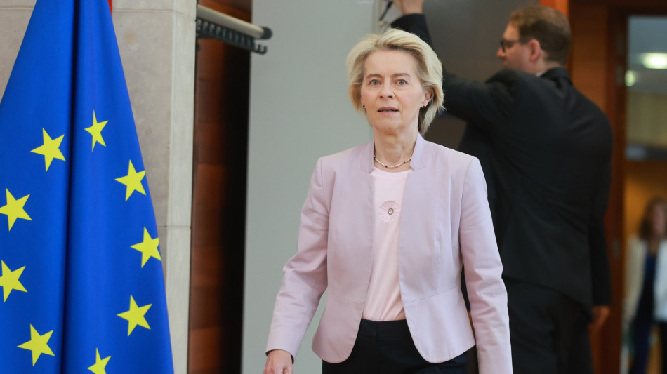 Ue verso anticipo di un anno a stop all'import Gnl russo