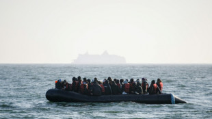 Pas-de-Calais: nouveau d&eacute;c&egrave;s d'un migrant dans la Manche, nombreuses tentatives de travers&eacute;e