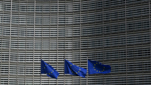 La UE alcanza un acuerdo para frenar la migraci&oacute;n y crear "centros de retorno"