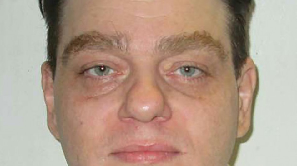 Ejecutan a dos condenados en EEUU, uno de ellos con gas nitrógeno