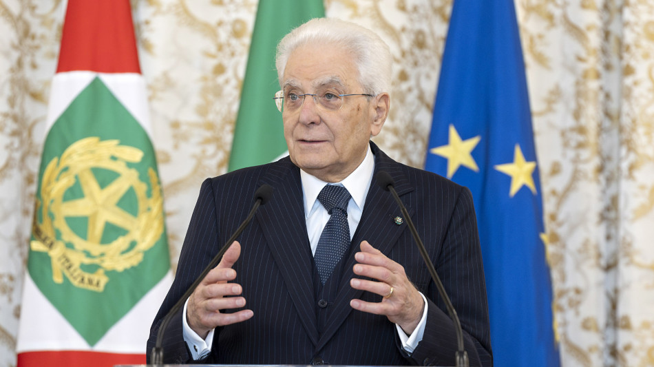 Mattarella, avverto un grave vuoto, il Papa era un riferimento