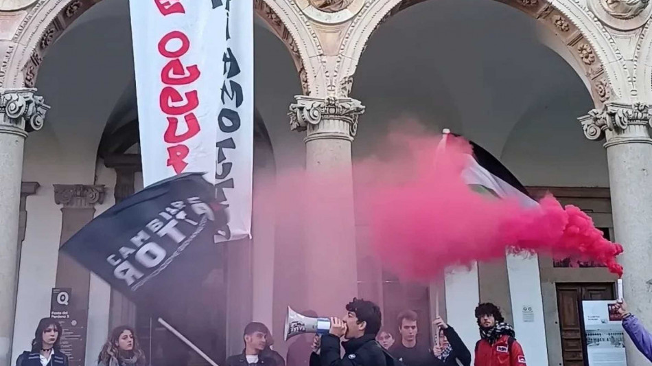 Statale Milano occupata, pronti per lo sciopero generale