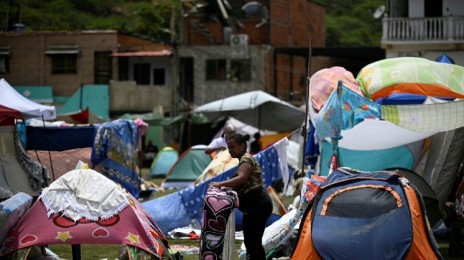 Sobrevivientes de los terremotos en Venezuela luchan contra la precariedad de los albergues