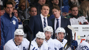 Leafs hire Hiller as head coach ahead of NHL draft top pick