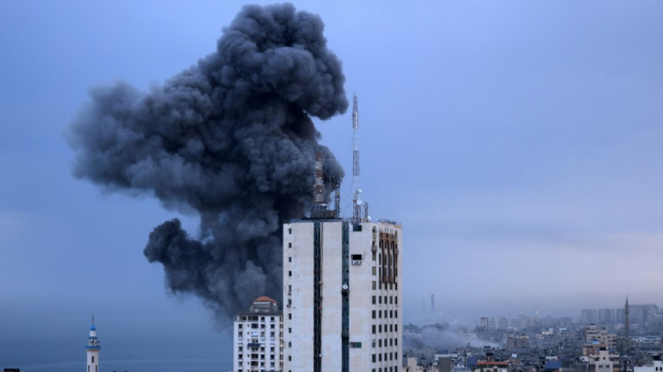 Israel impone "asedio completo" en la Franja de Gaza tras ofensiva de Ham&aacute;s