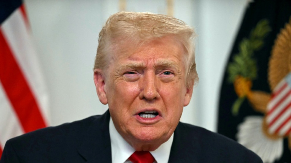 Trump: Von Biden mit "Unterschriftenautomaten" signierte Dokumente sind ung&uuml;ltig