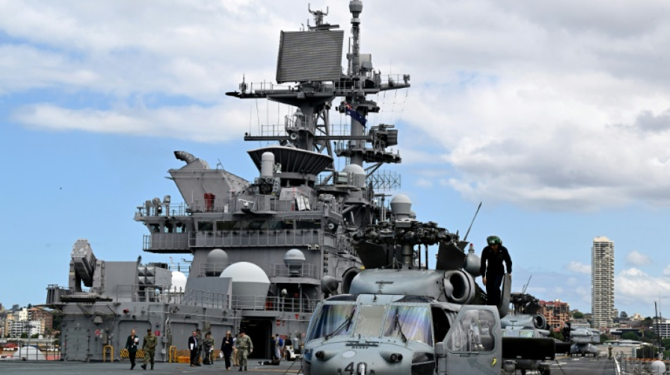 Amphibisches Angriffsschiff "USS Tripoli" in Golfregion eingetroffen