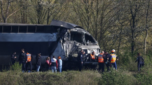 La colisi&oacute;n entre un tren y un cami&oacute;n con material militar deja un muerto y dos heridos cr&iacute;ticos en Francia